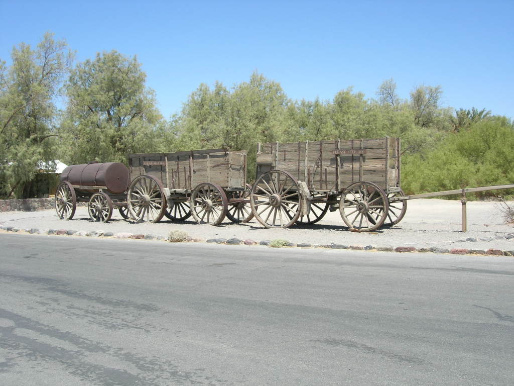 Scaled image 1414_twenty_mule_team_wagon_train.jpg 