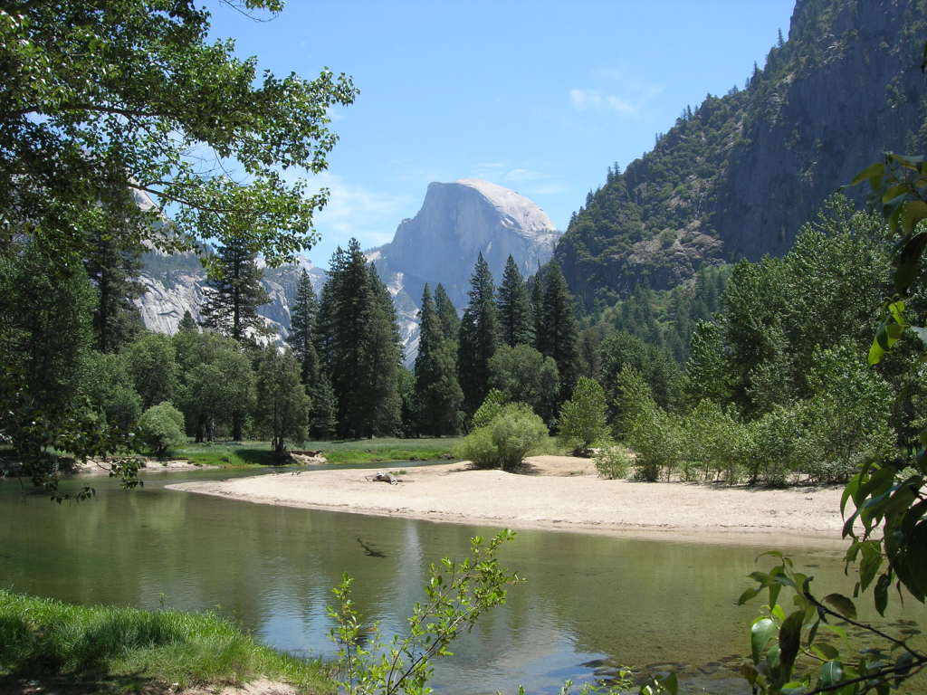 Scaled image 1545_half_dome.jpg 