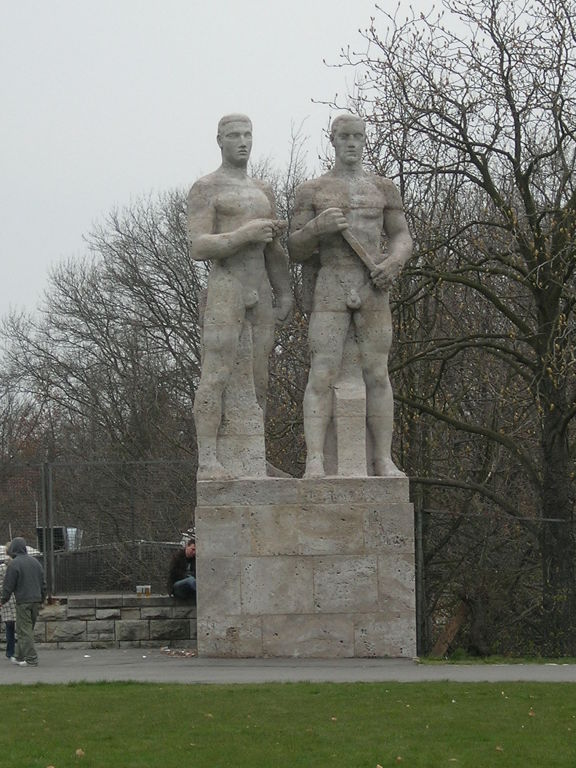 Scaled image 23_statuen.jpg 