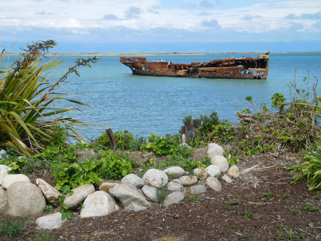 Scaled image 1036_janie_seddon_shipwreck.jpg 