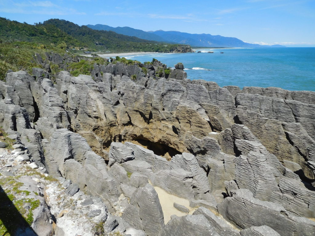 Scaled image 1136_pancake_rocks.jpg 